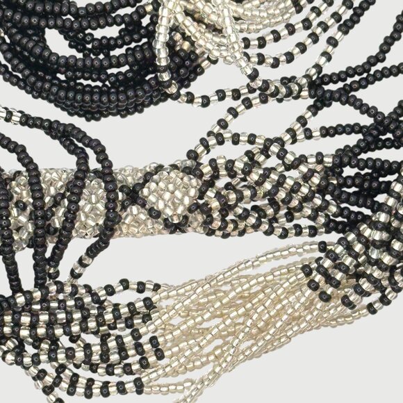 Elegant Black & White Beaded Necklace Geometric Patterns & Twisted Design OUC - Picture 7 of 10